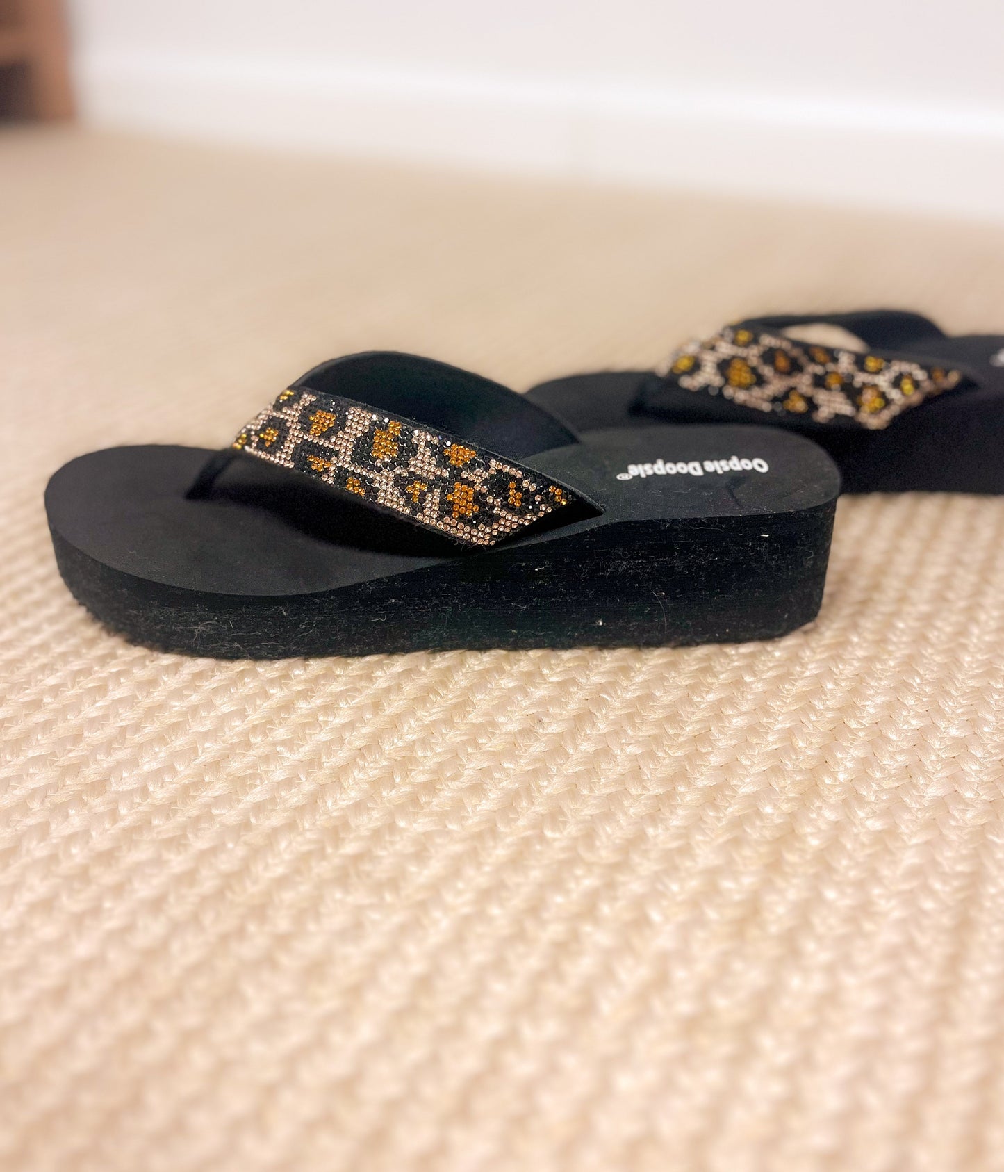 Evirare Rhinestone Sandal in Cheeath